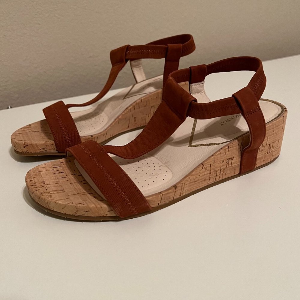 Katherine Kelly Gwen Wedge Sandal Brown Size 8.5 Lightly Used